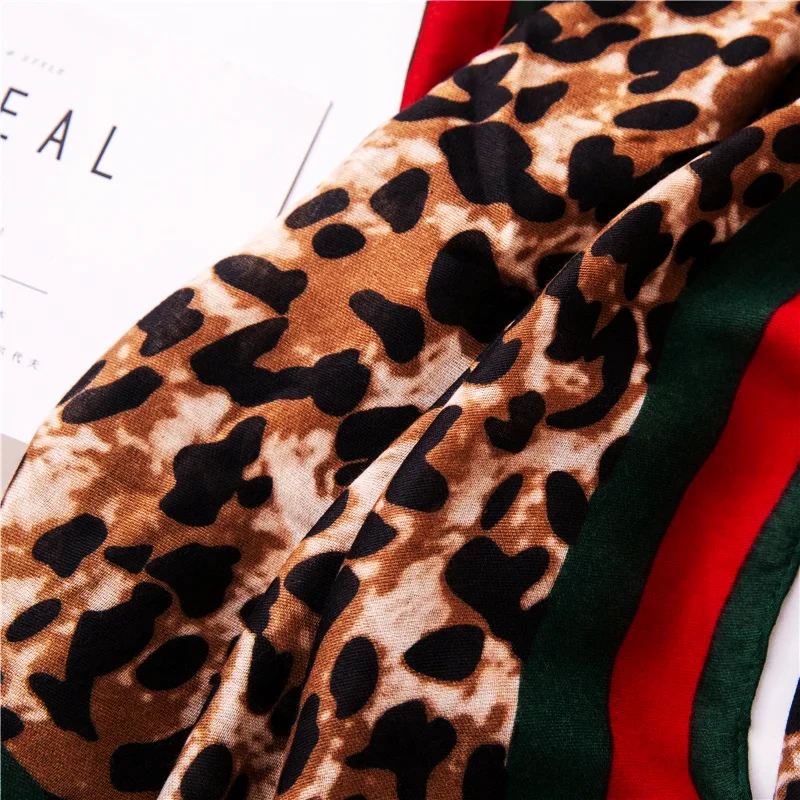 Fashion Women Leopard Print Scarf